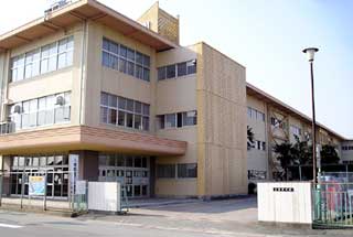 三雲中学校