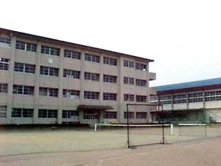 大江中学校